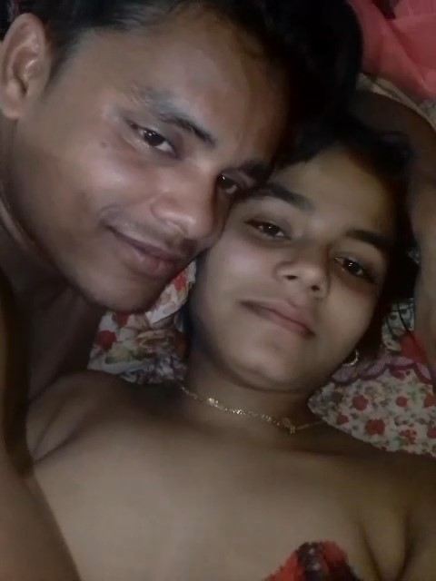 Newly marriage sexy couple desi nude video enjoy mms HD