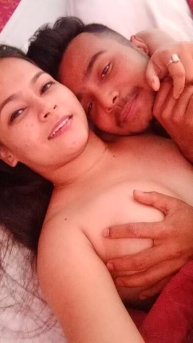 Very horny lover couple nude selfie all nude pics album (1)