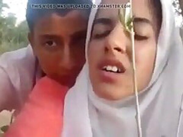 Paki hijabi 18 babe pakistani sextube painful fucking bf outdoor mms