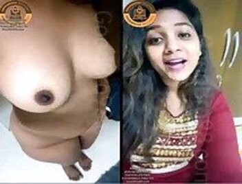 Very beautiful hot 18 girl indian desi bf showing boobs mms
