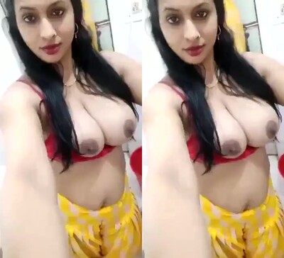 Tamil Bhabhi Xxx - Very sexy hot xxx video bhabi showing big tits viral nude mms