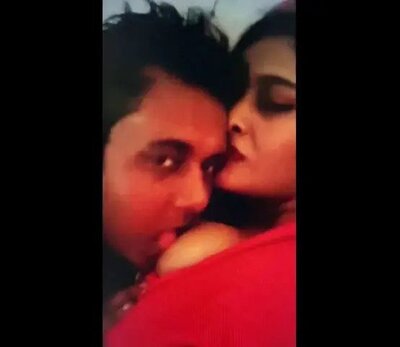 Desi-horny-sexy-lover-couple-xxx-desi-hindi-sucking-gf-tits-mms.jpg