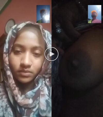 hindi-panu-desi-village-Muslim-girl-show-big-tits-viral-mms.jpg