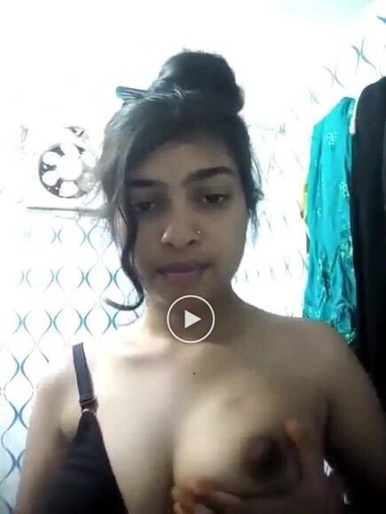 Muslim-young-bhabi-sex-mms-online-nude-bath.jpg