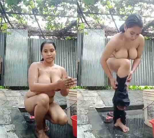 Bangladeshi-Muslim-hot-big-boobs-xxxnew-bhabi-nude-bath.jpg