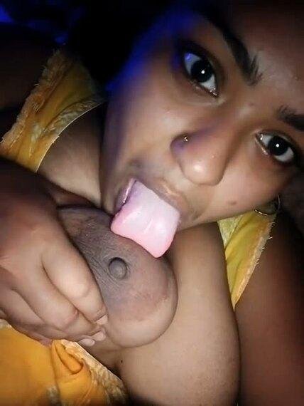 Desi-horny-bhabiopenbra-sucking-big-boobs-mms.jpg