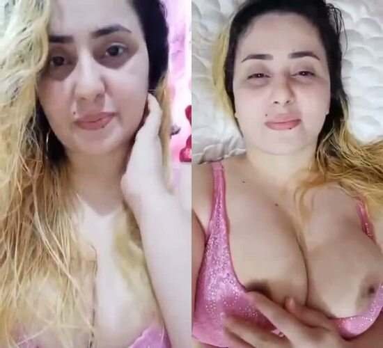 Pak-super-beautiful-bhabi-pakistani-x-videos-fingering-pussy-mms.jpg
